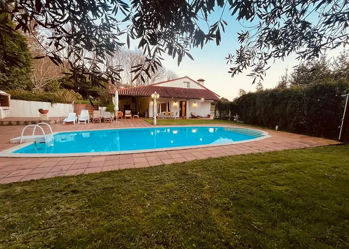 Casa En El Campo Con Piscina