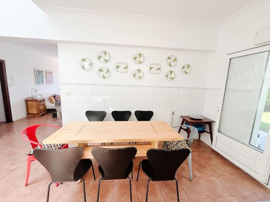 Villa Casa En El Campo Con Piscina Lousame