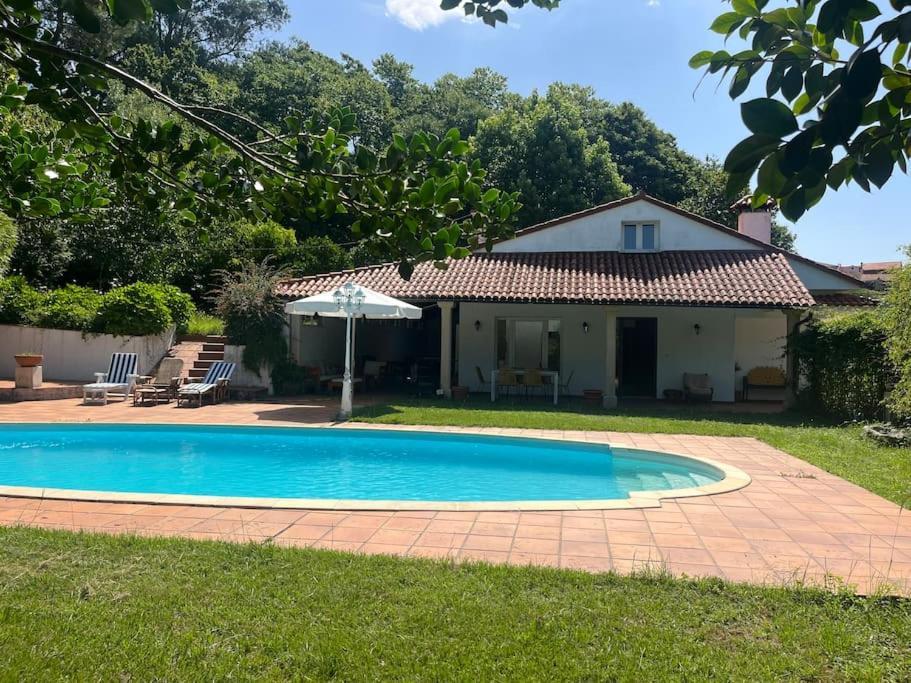 Casa En El Campo Con Piscina * Lousame