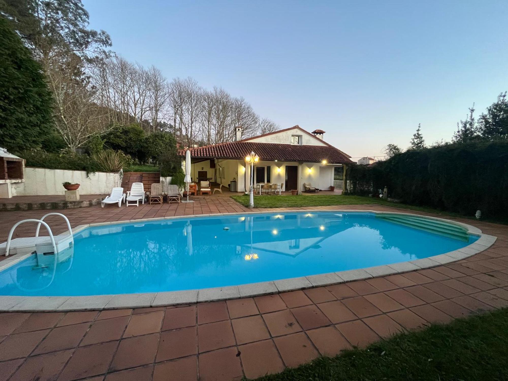 Casa En El Campo Con Piscina Villa *