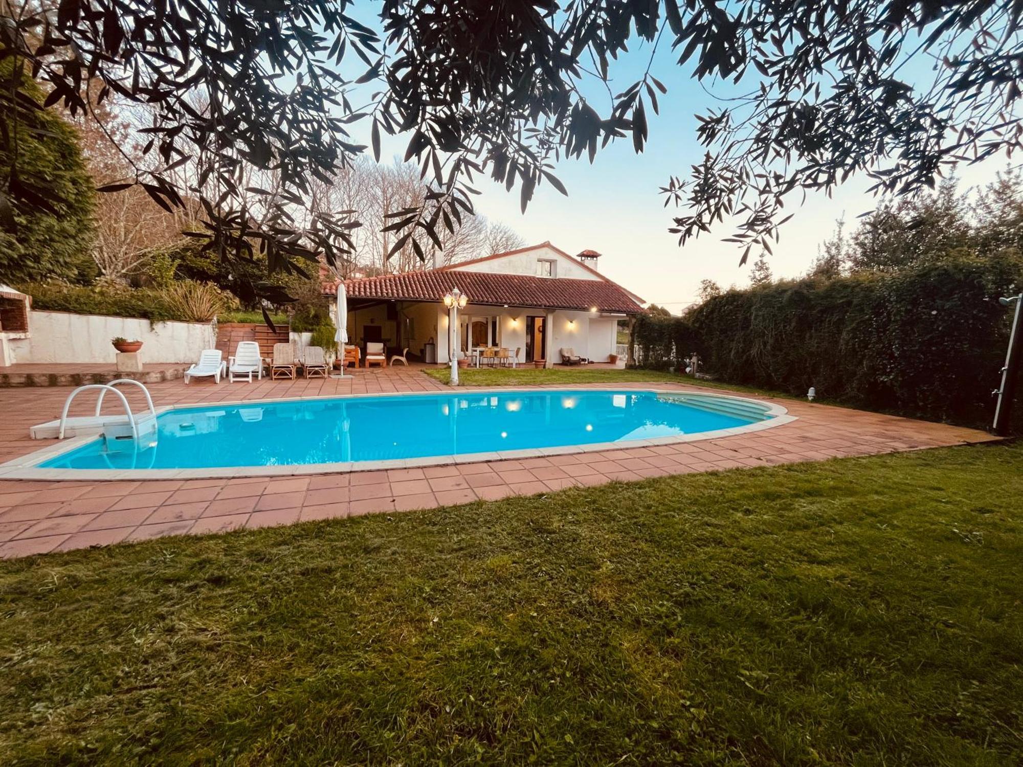 Casa En El Campo Con Piscina * Lousame
